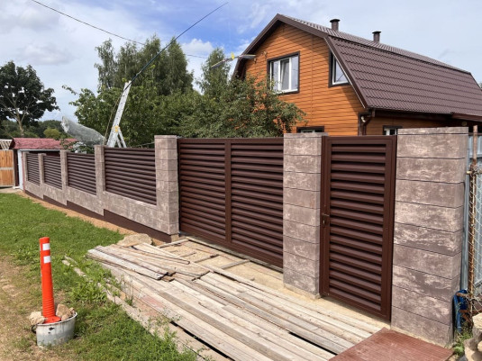 Забор из блоков FaBrick 500x200 в цвете 
