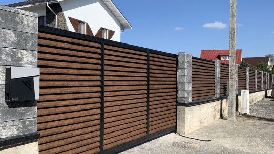 Забор из блоков FaBrick 500x200 в цвете 