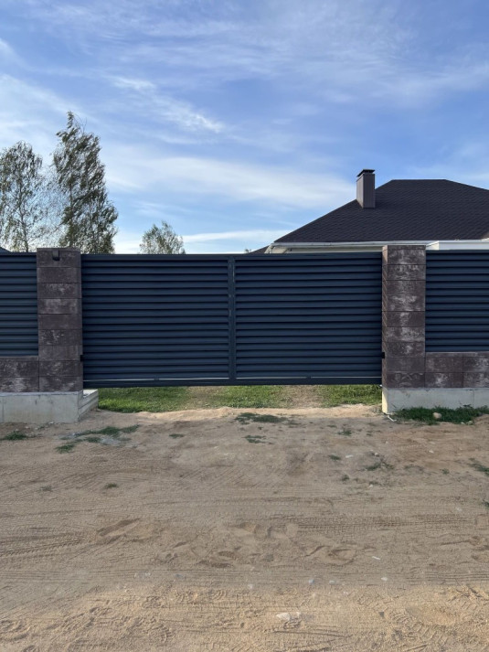 Забор из блоков FaBrick 500x200 в цвете 